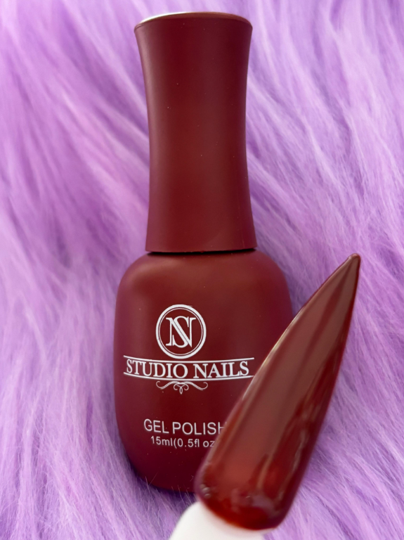GEL #11 STUDIO NAILS